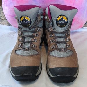 La Sportiva hiking boots- like new!